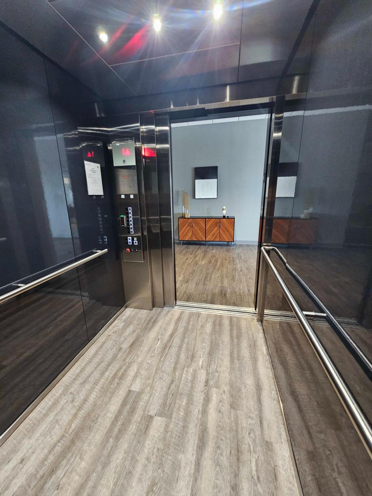 2 Bedroom Brand New Apartment Near Mayo, Park Free روتشيستر المظهر الخارجي الصورة